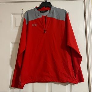 Men’s pull over Under Armour